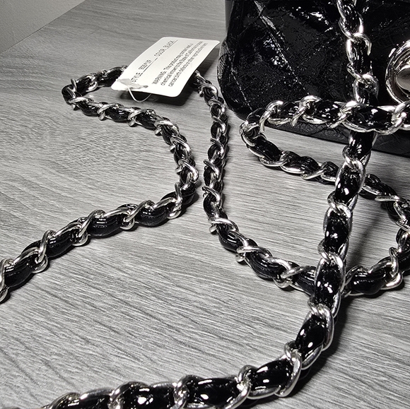 Handbags For All Shiny Black Quilted Crossbody Bag - Picture 7 of 7